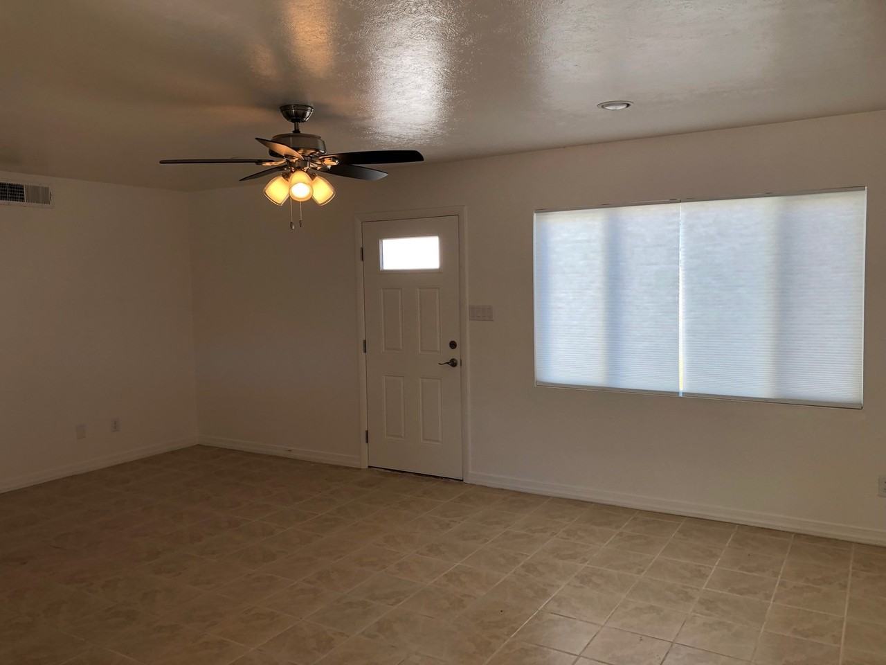 2830 S Madison Ave - Photo 3 of 13