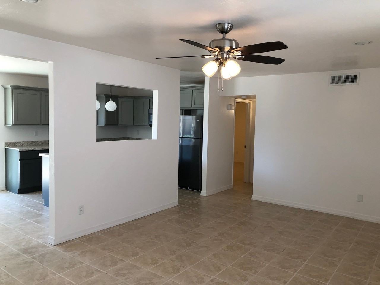 2830 S Madison Ave - Photo 4 of 13