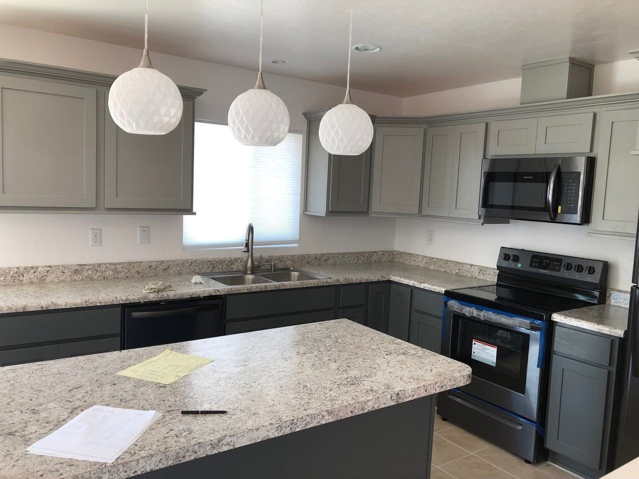 2830 S Madison Ave - Photo 5 of 13