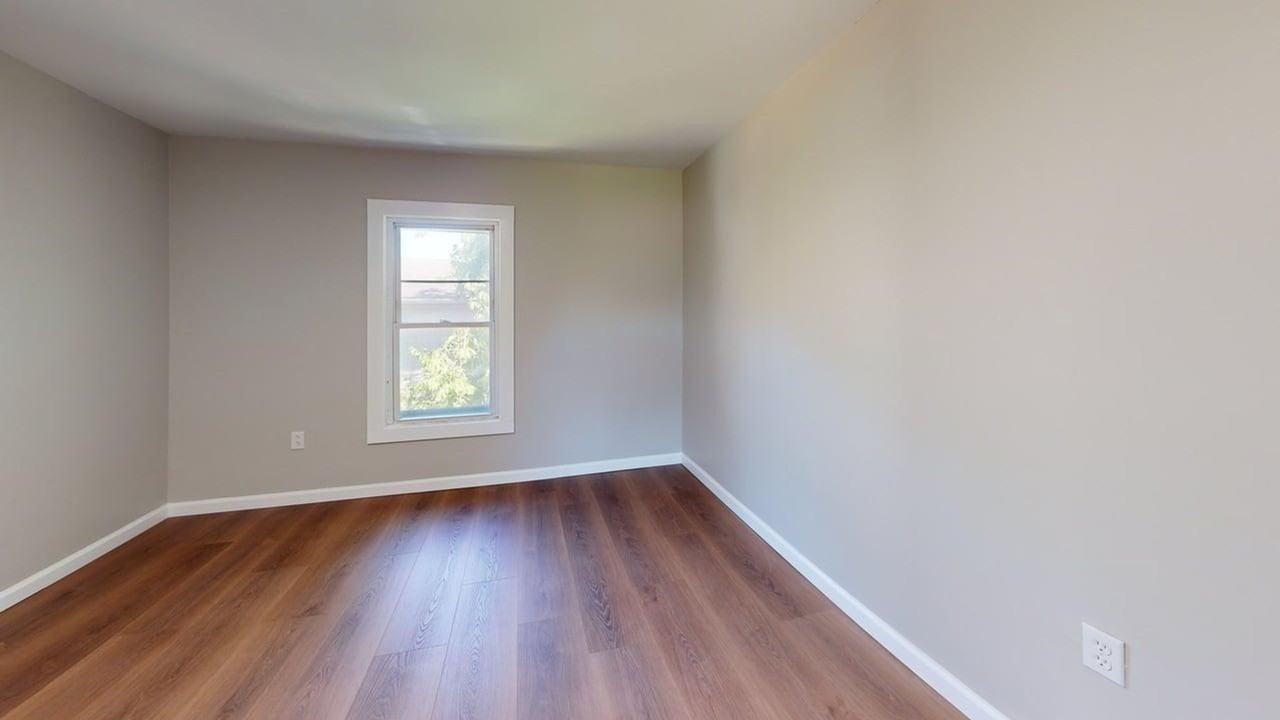 1280 7th Ave - Photo 4 of 14