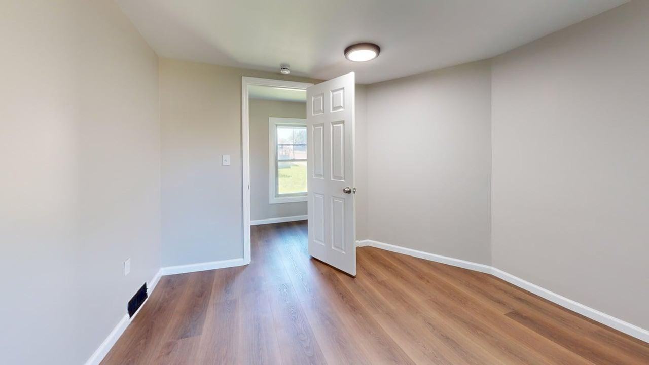 1280 7th Ave - Photo 5 of 14