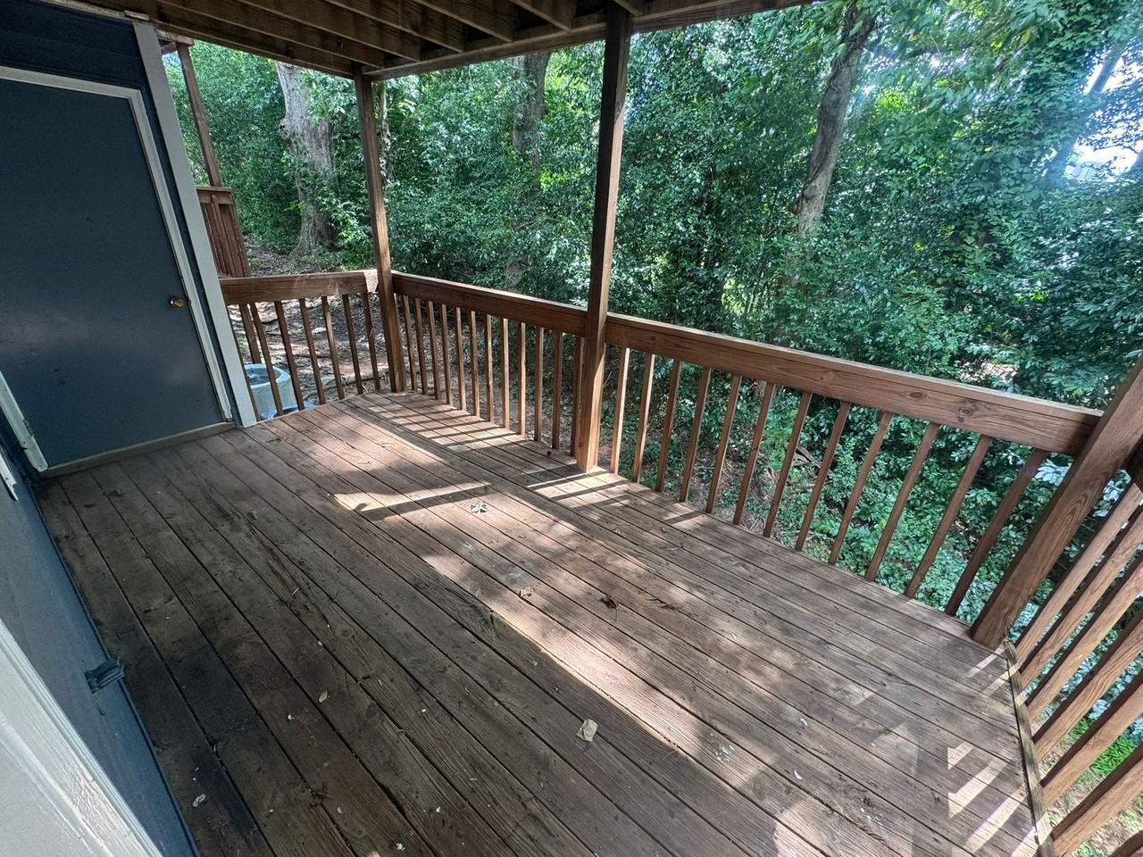Collegeview Apartments - Photo 5 of 11