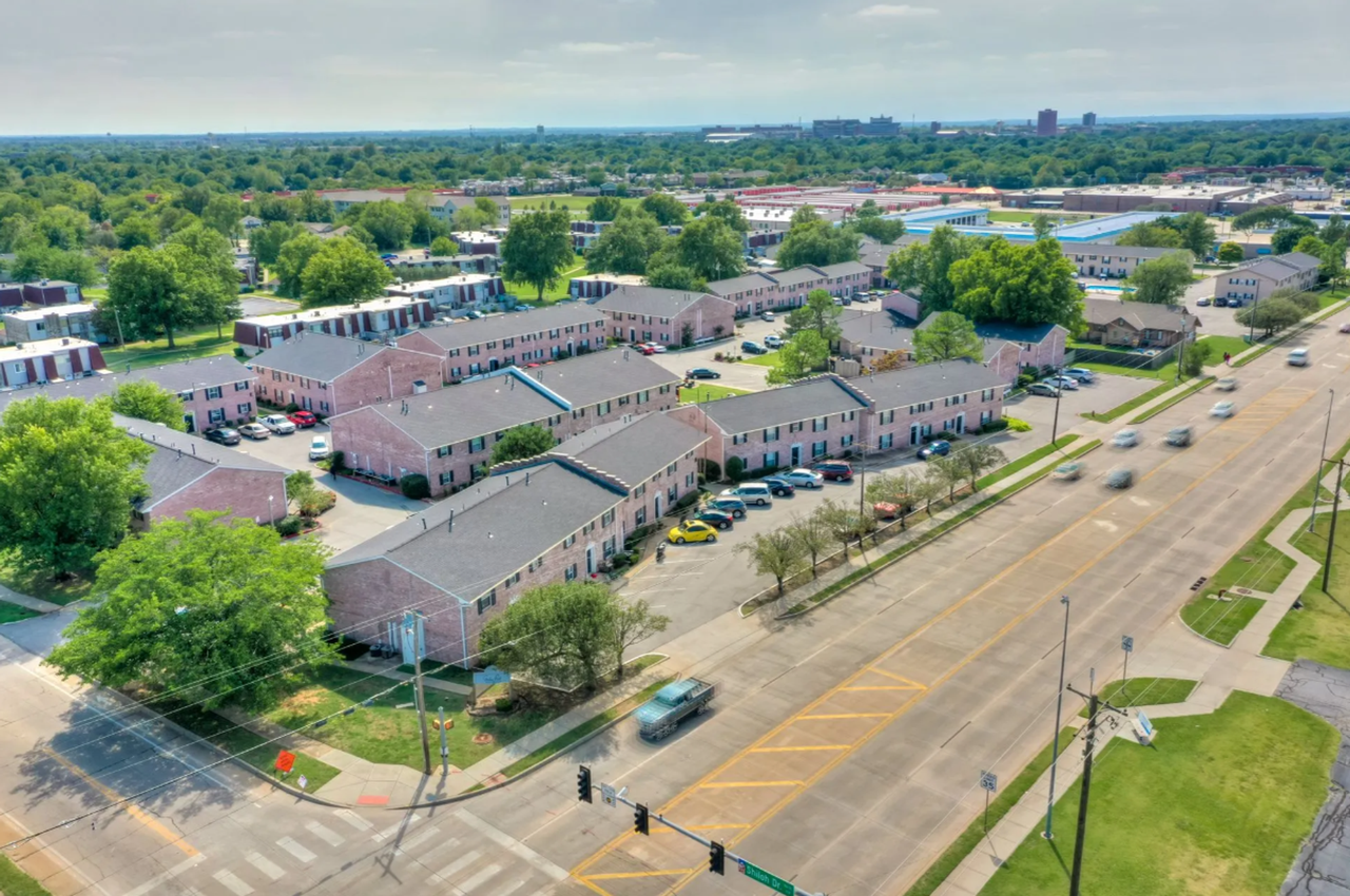 Sterling Park Apartments - Photo 2 of 50