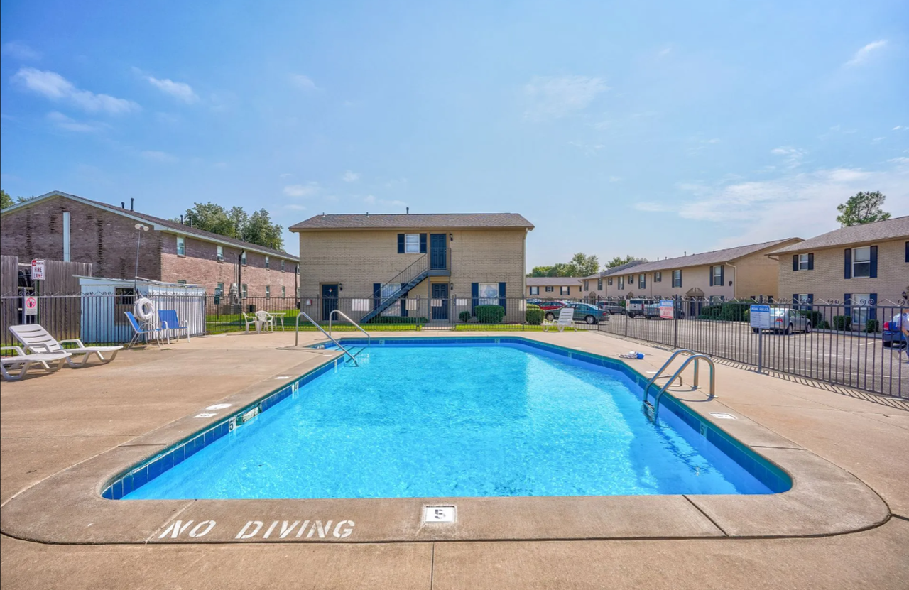 Sterling Park Apartments - Photo 5 of 50