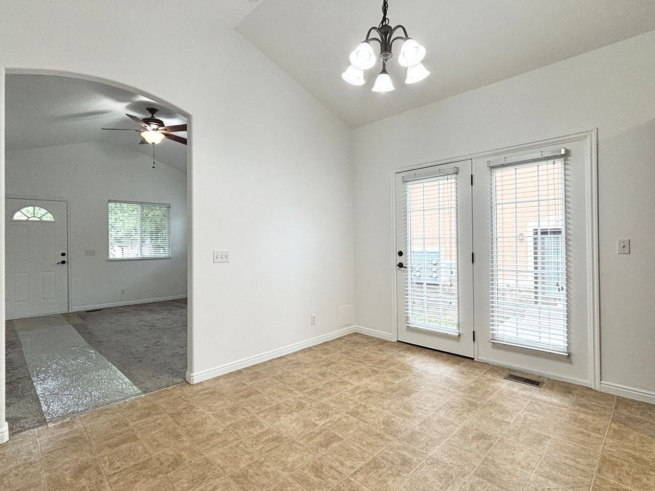 13545 S Villa Rosa Way - Photo 4 of 30