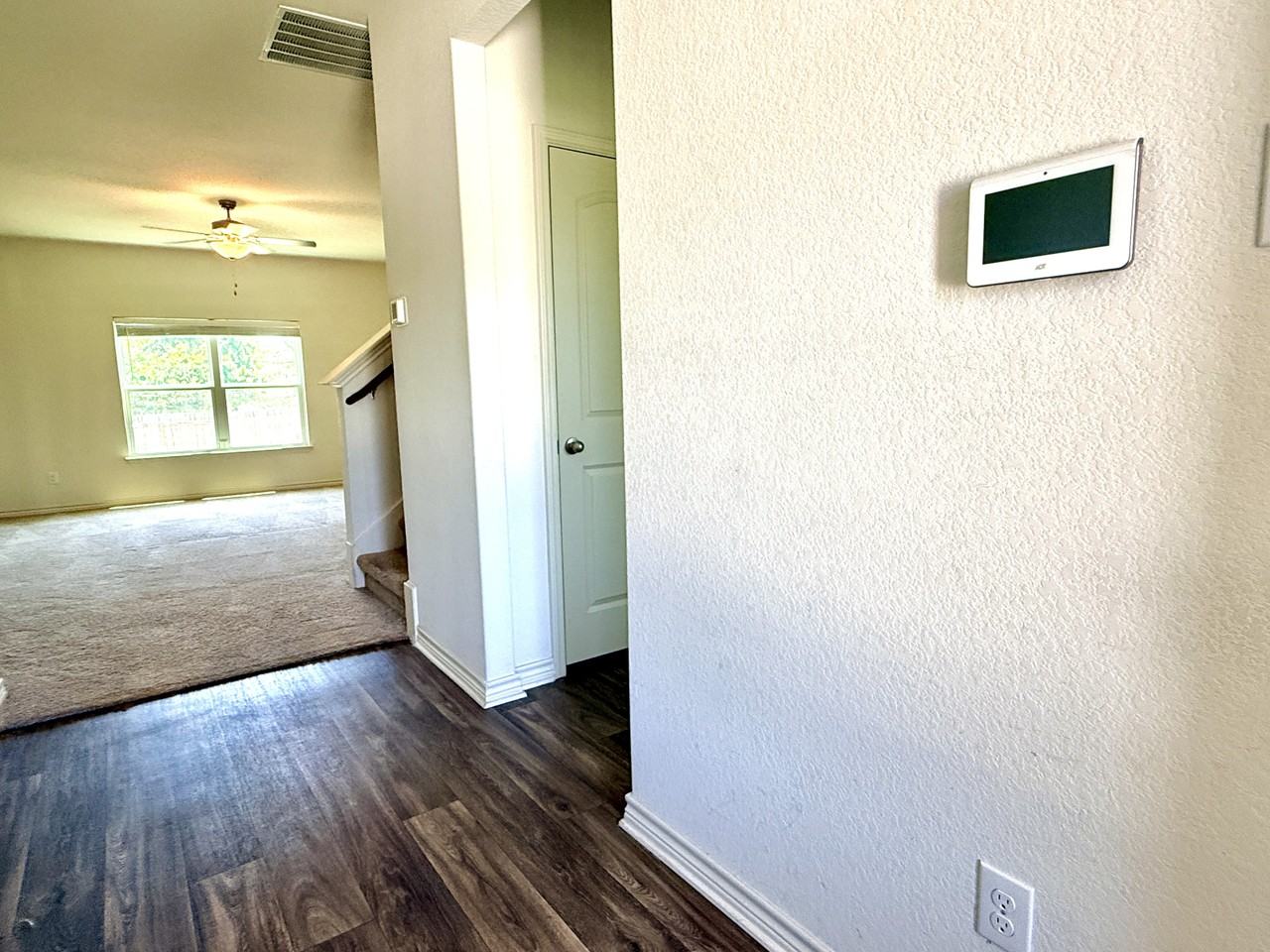 109 Sunnymeade Ln #1 - Photo 5 of 34
