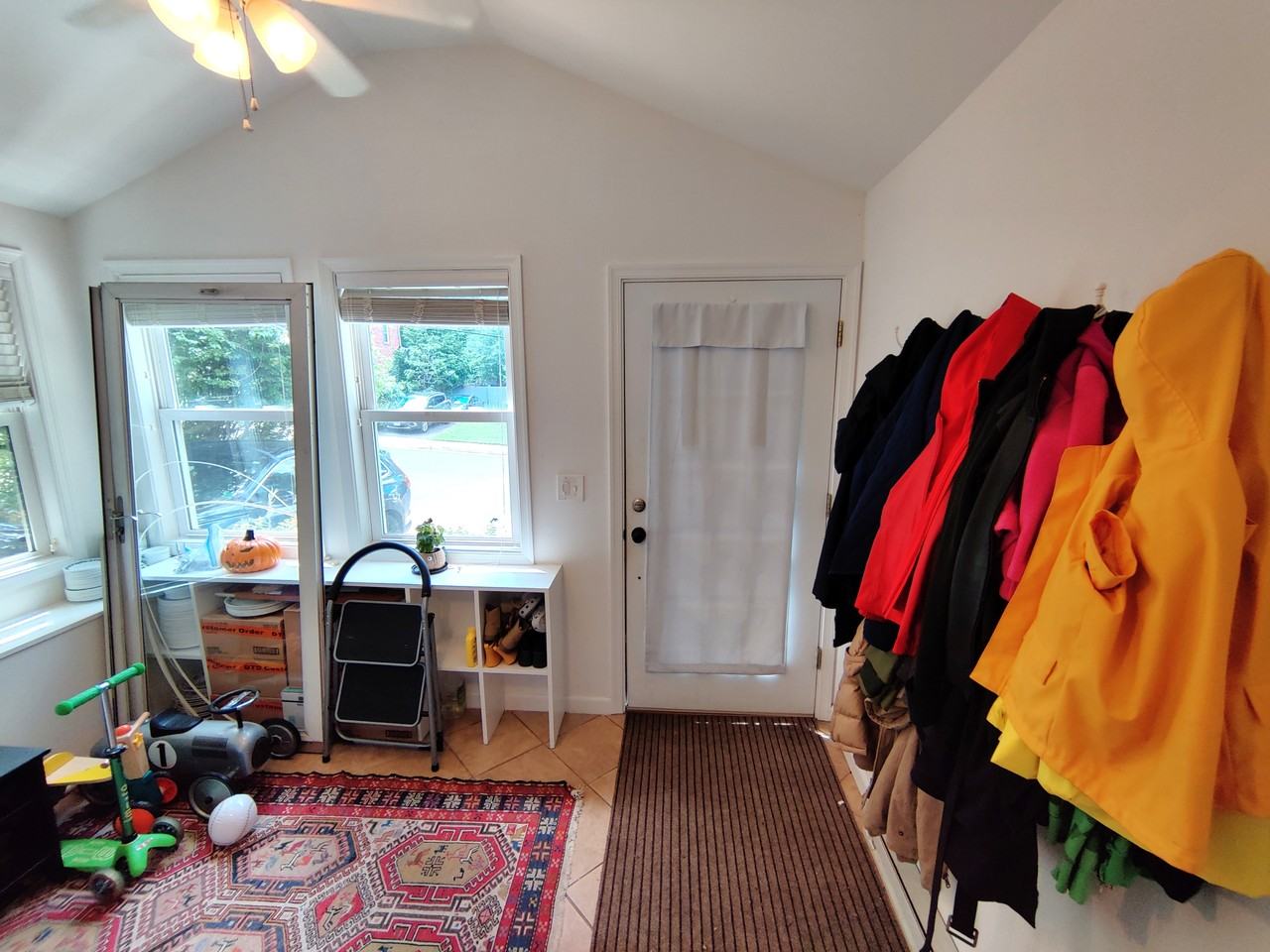 5837 Edgehill Dr #1 - Photo 2 of 20