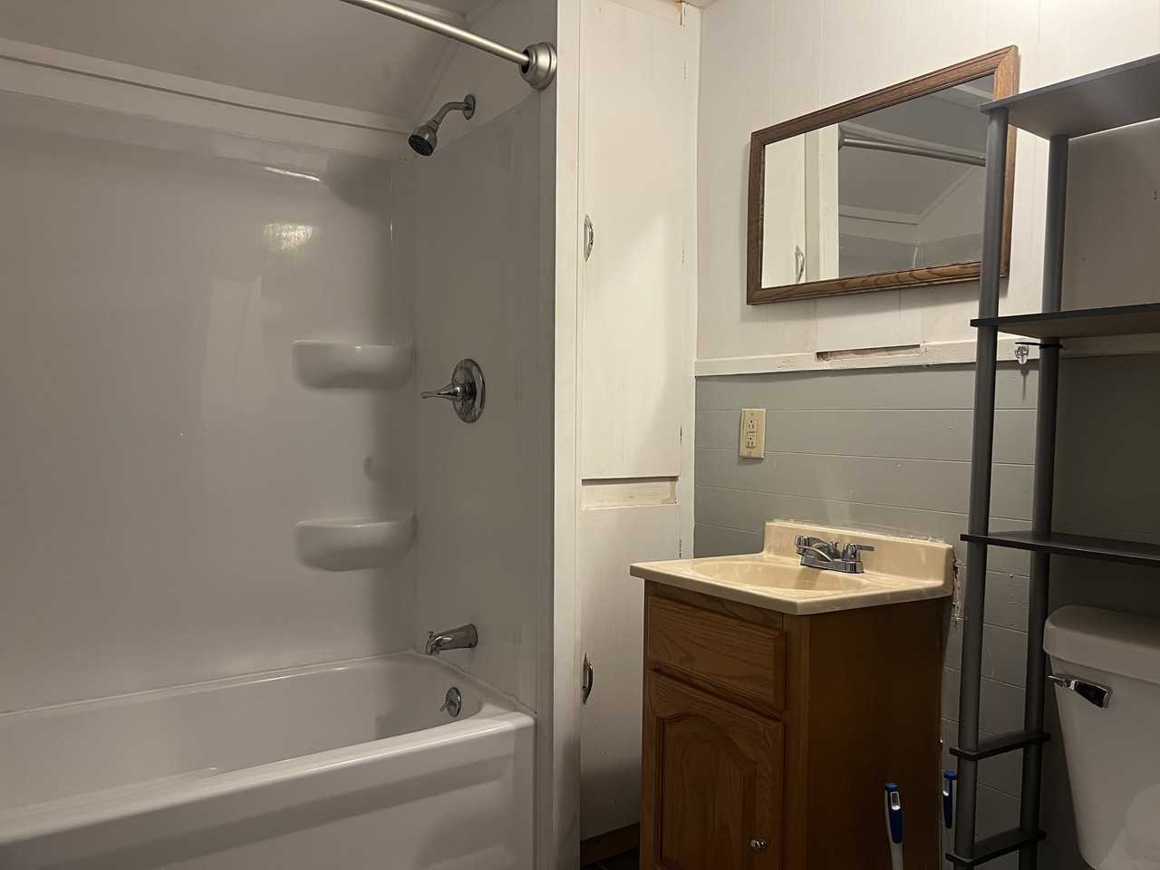 216 N Chestnut St #B - Photo 5 of 13