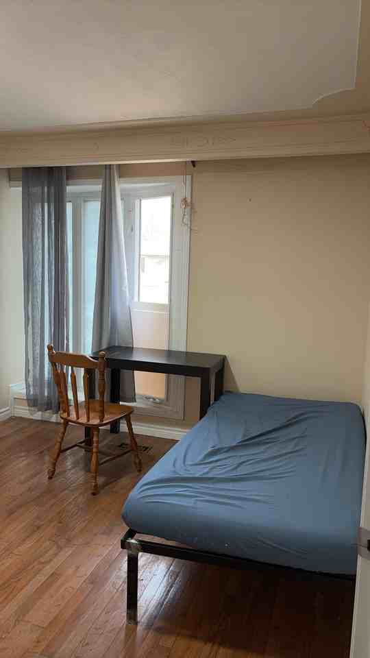 415 Lakeview Drive - Photo 5 of 6