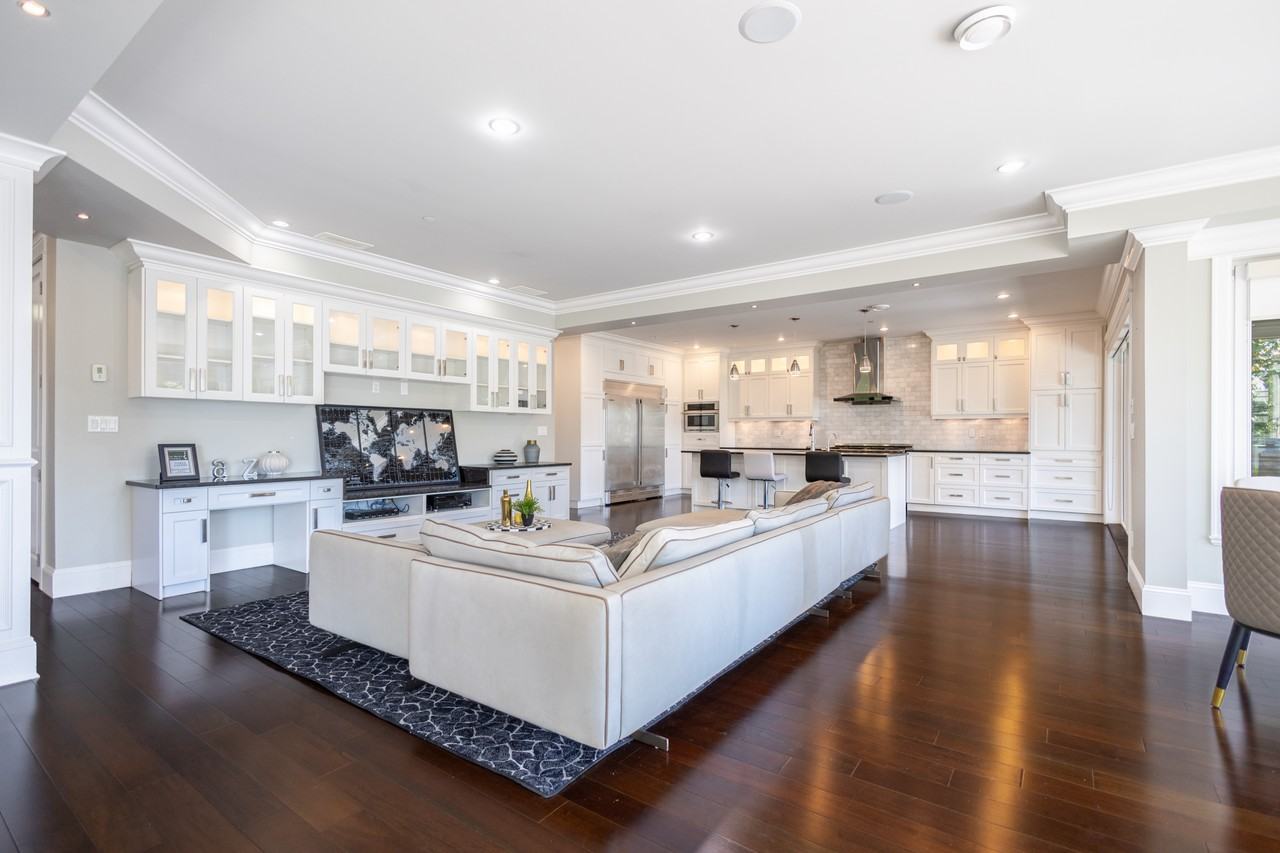 3930 Bayridge Avenue - Photo 2 of 9