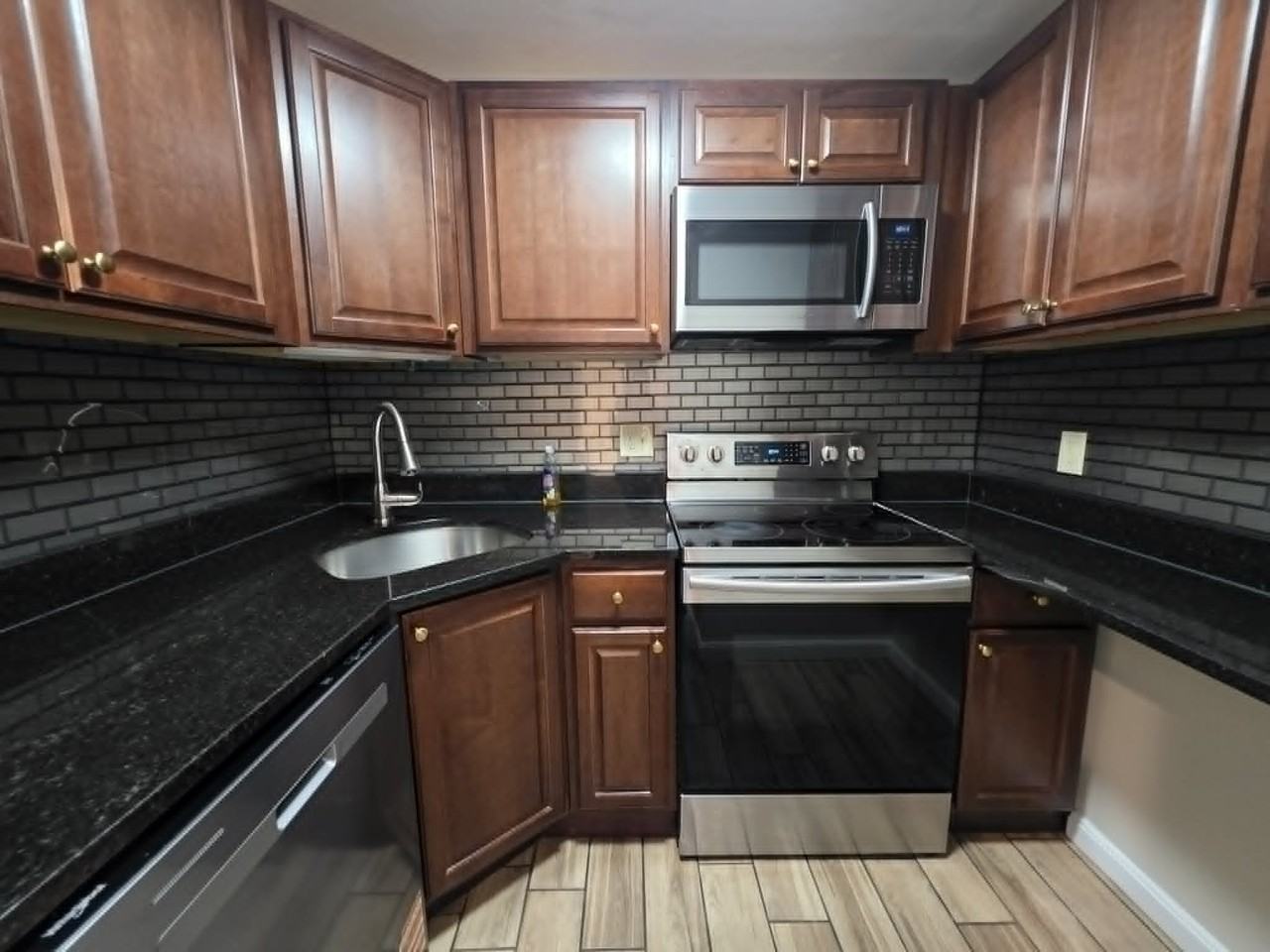 230 Willard Street #407 - Photo 7 of 23