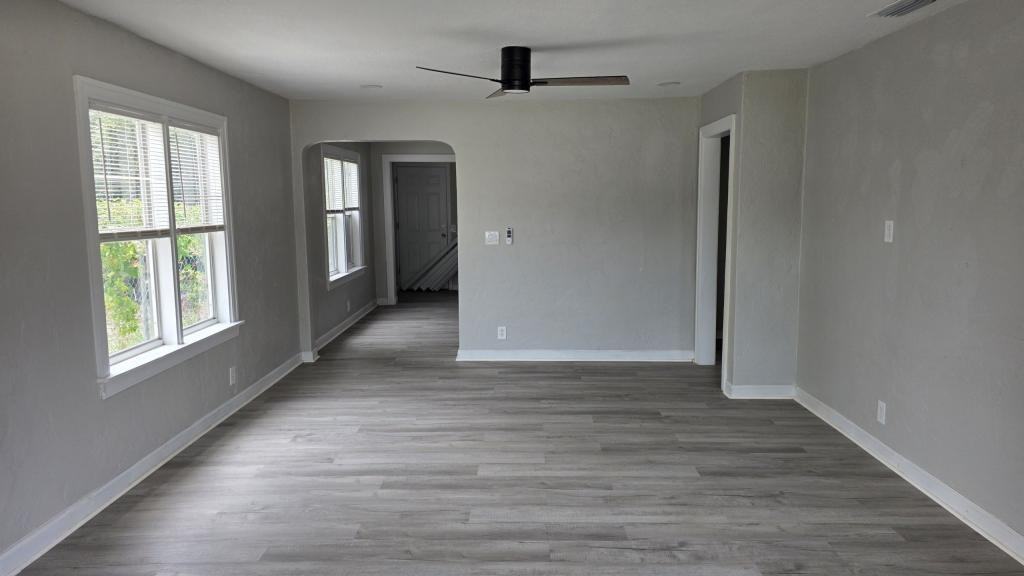 2505 18th St S - Photo 2 of 21