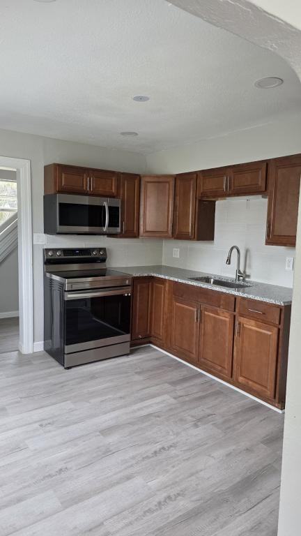 2505 18th St S - Photo 5 of 21
