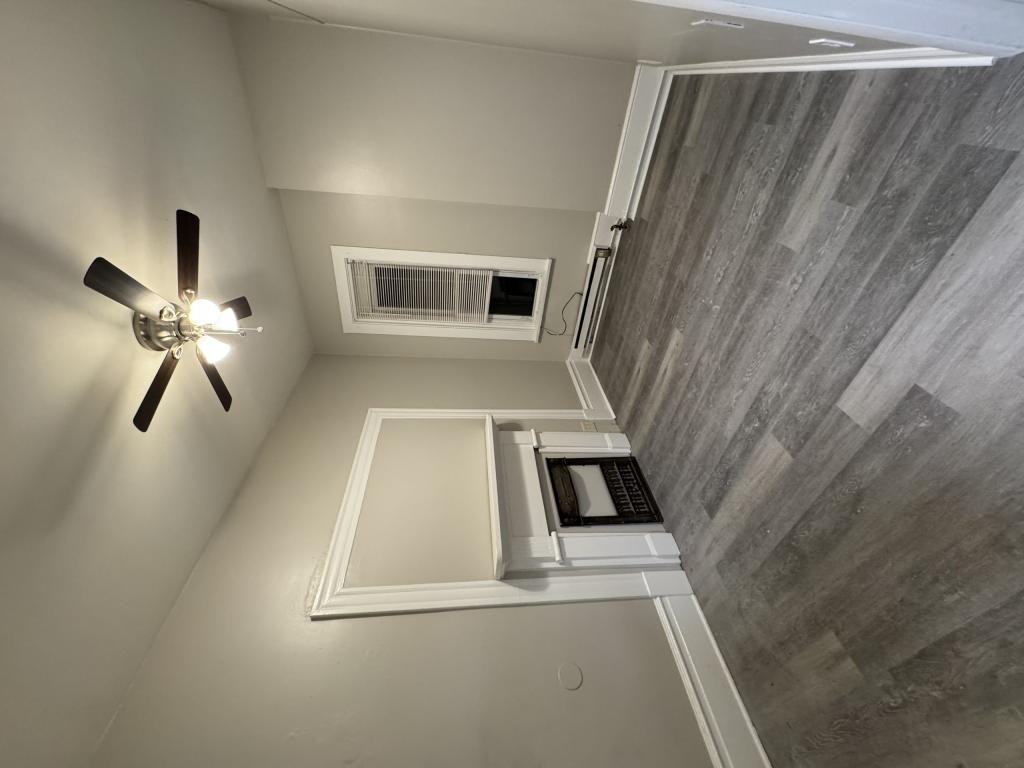 516 3rd Ave