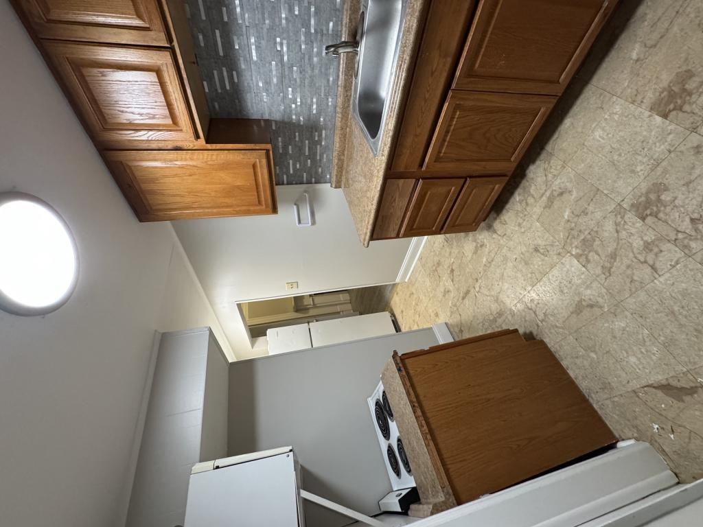 516 3rd Ave - Photo 7 of 9
