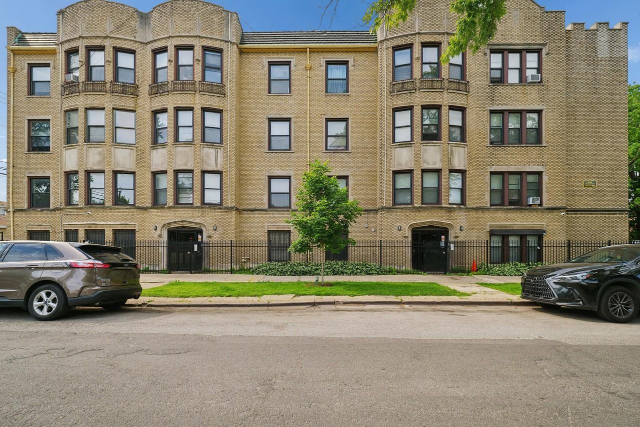 8503 S Drexel Ave #1E - Photo 7 of 9