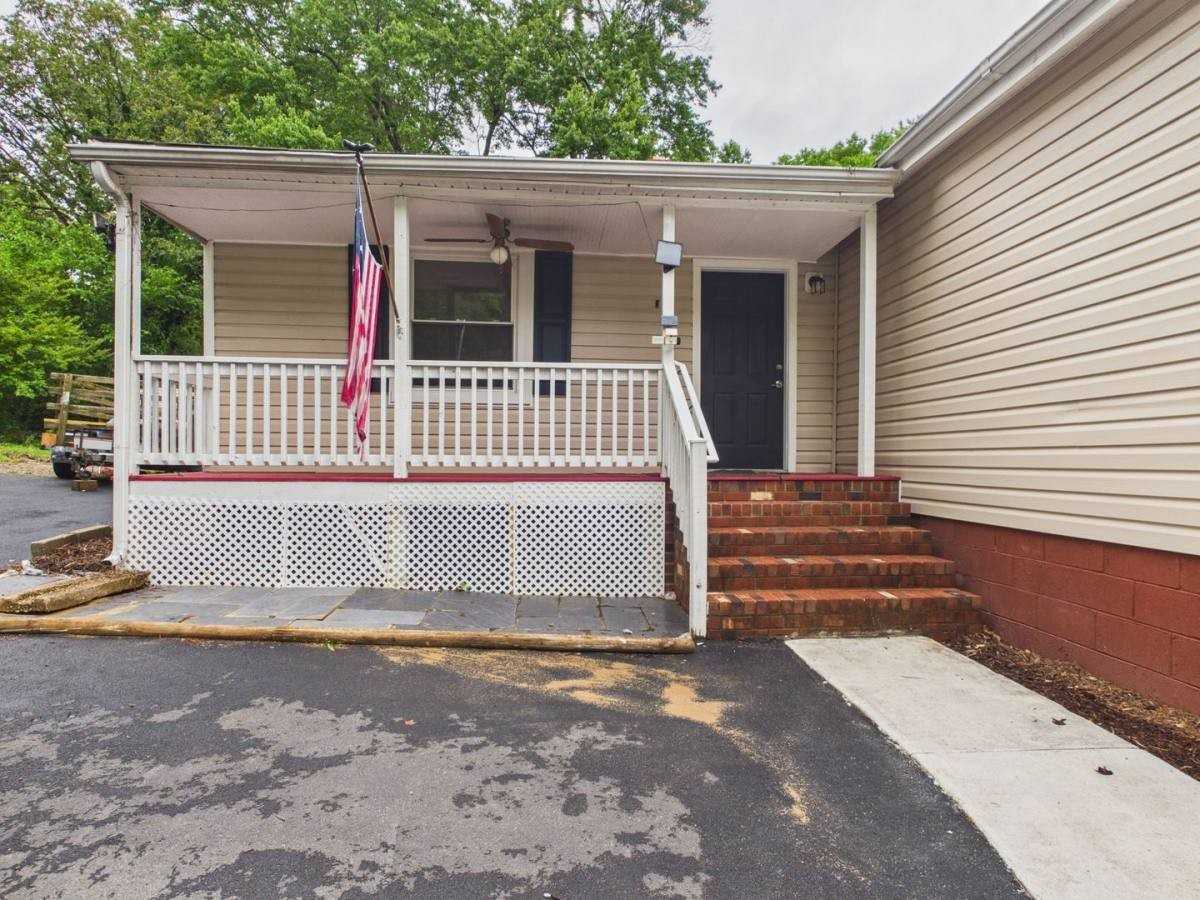 1518 Ethridge Dr - Photo 3 of 10