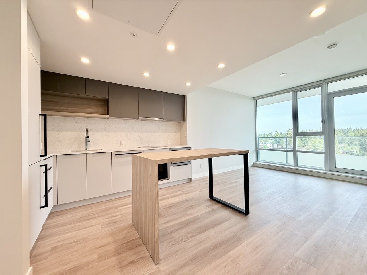 567 Emerson Street #17F - Photo 3 of 13