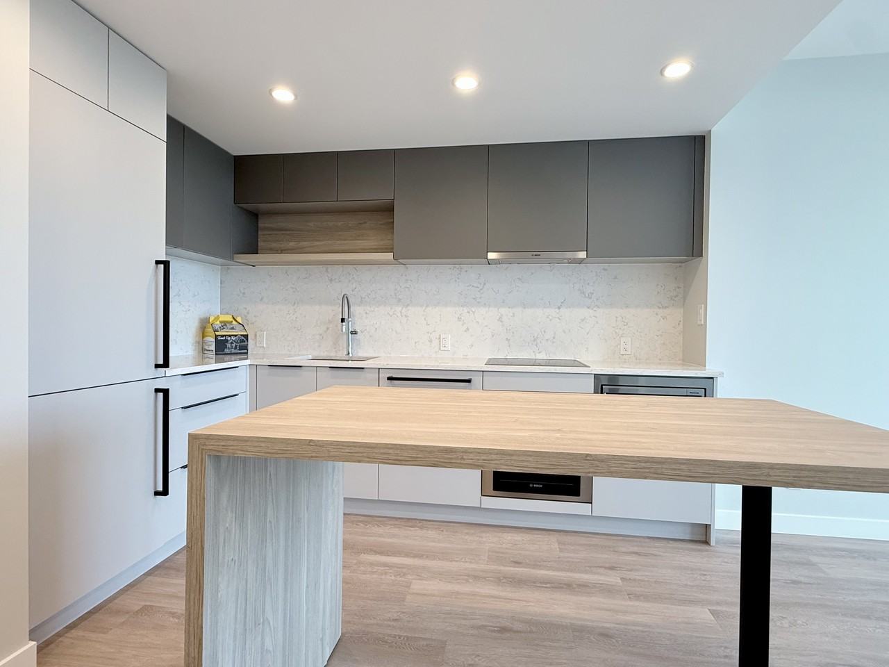 567 Emerson Street #17F - Photo 4 of 13