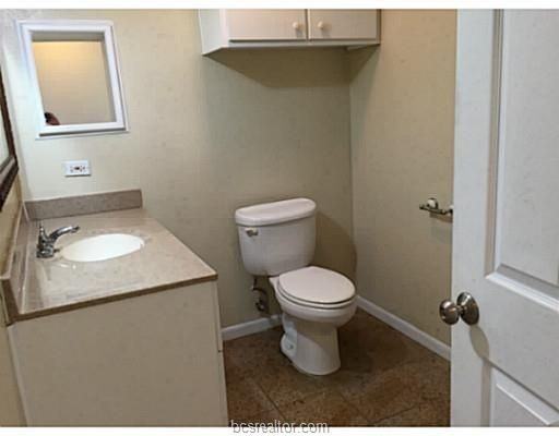 500 500 Nagle B Street - Photo 5 of 22