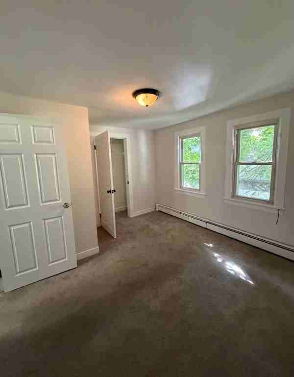 149 West St - Photo 3 of 11