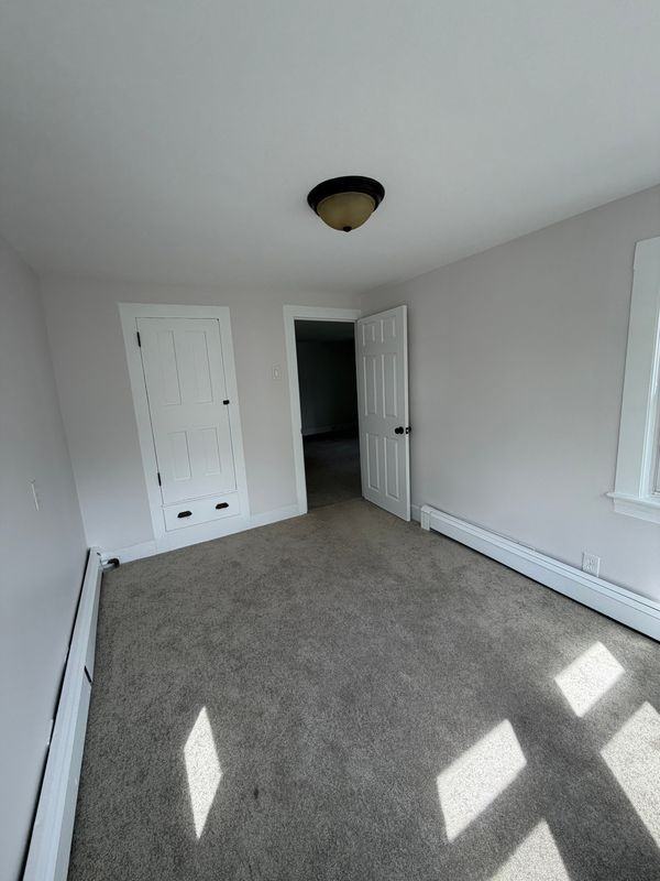 149 West St - Photo 5 of 11