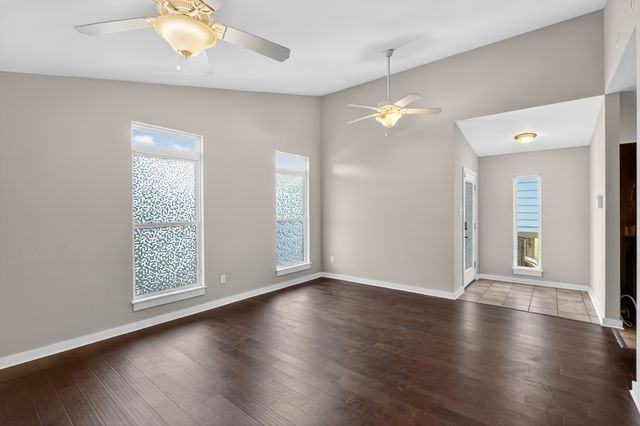 5010 N Prieur St - Photo 3 of 20