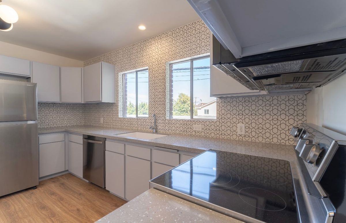 111 W 48th St - Photo 4 of 22