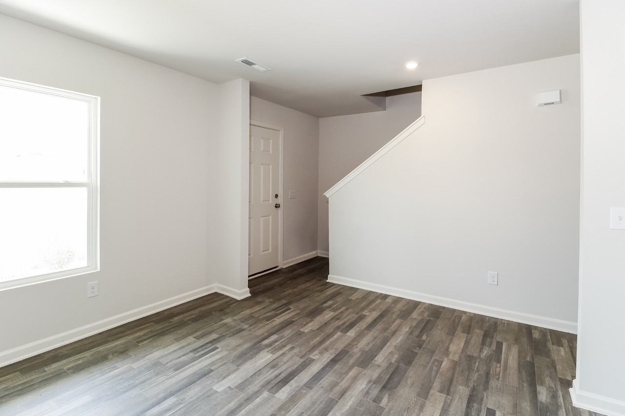 1681 Robins Nest Dr - Photo 3 of 16