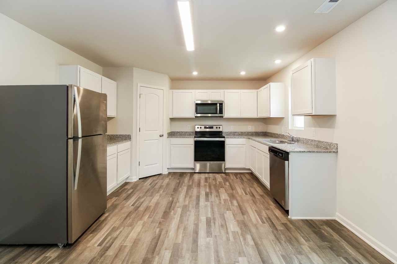 1681 Robins Nest Dr - Photo 7 of 16