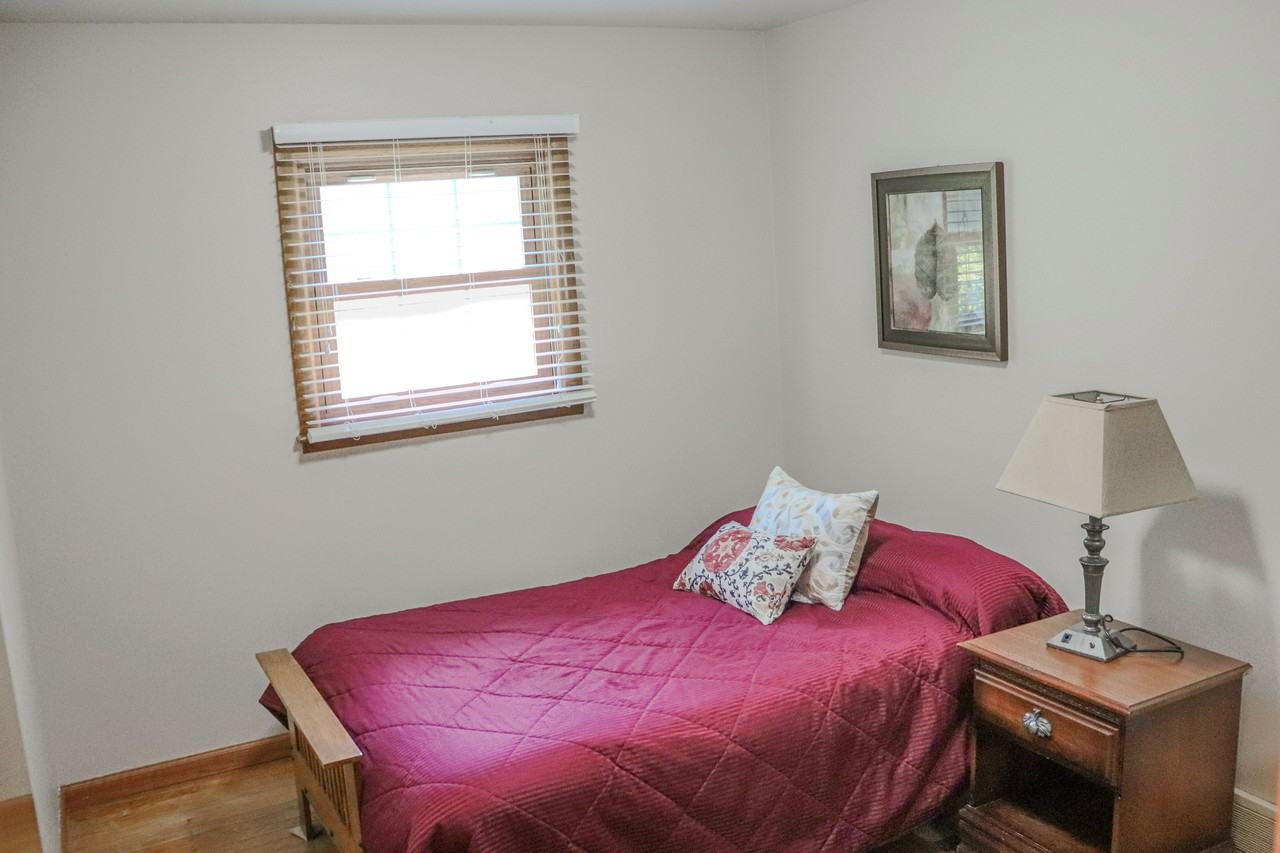 122 S Peters Ave - Photo 5 of 16