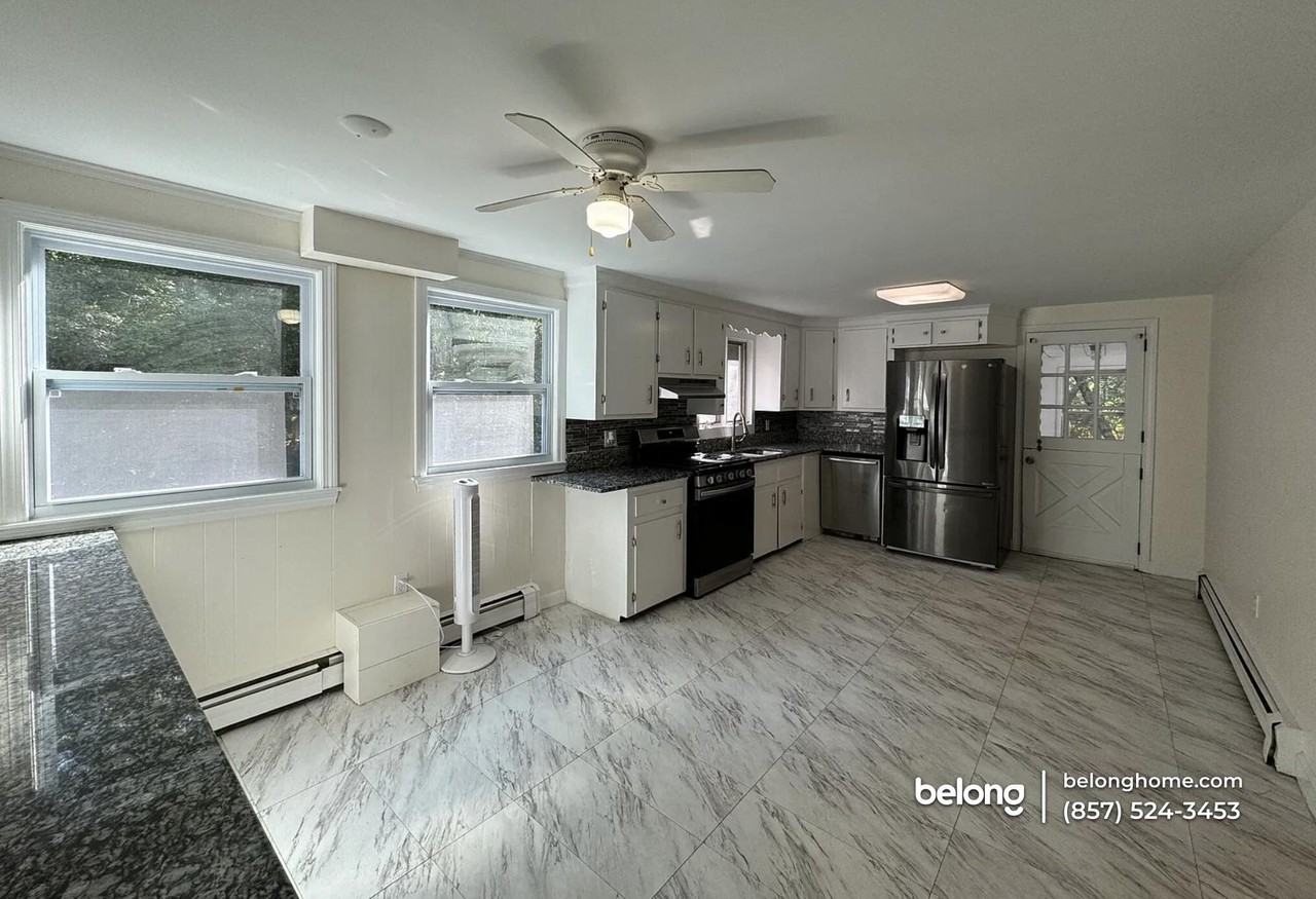 36 Allen Rd - Photo 4 of 50