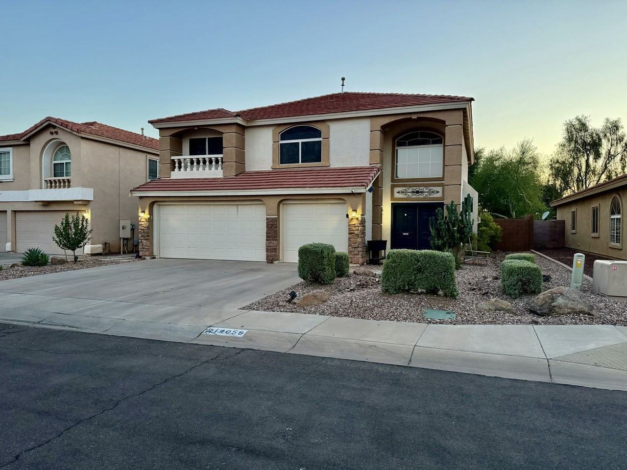 14058 N 158th Ln - Photo 2 of 22