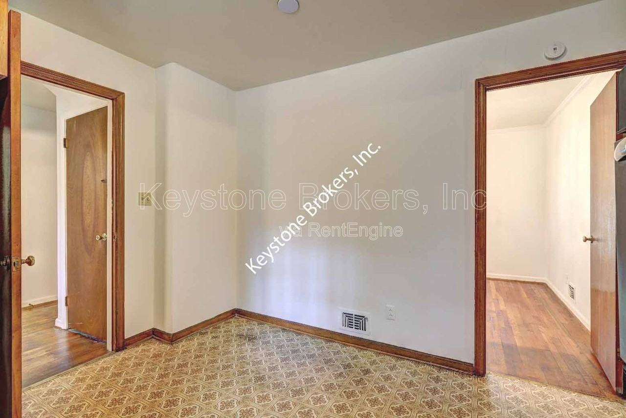 3635 Las Olas Dr - Photo 4 of 9
