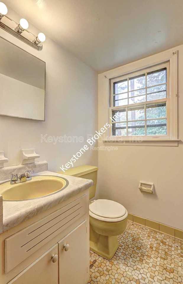 3635 Las Olas Dr - Photo 6 of 9