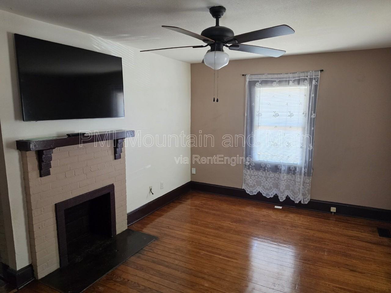 309 Dennis St - Photo 7 of 38