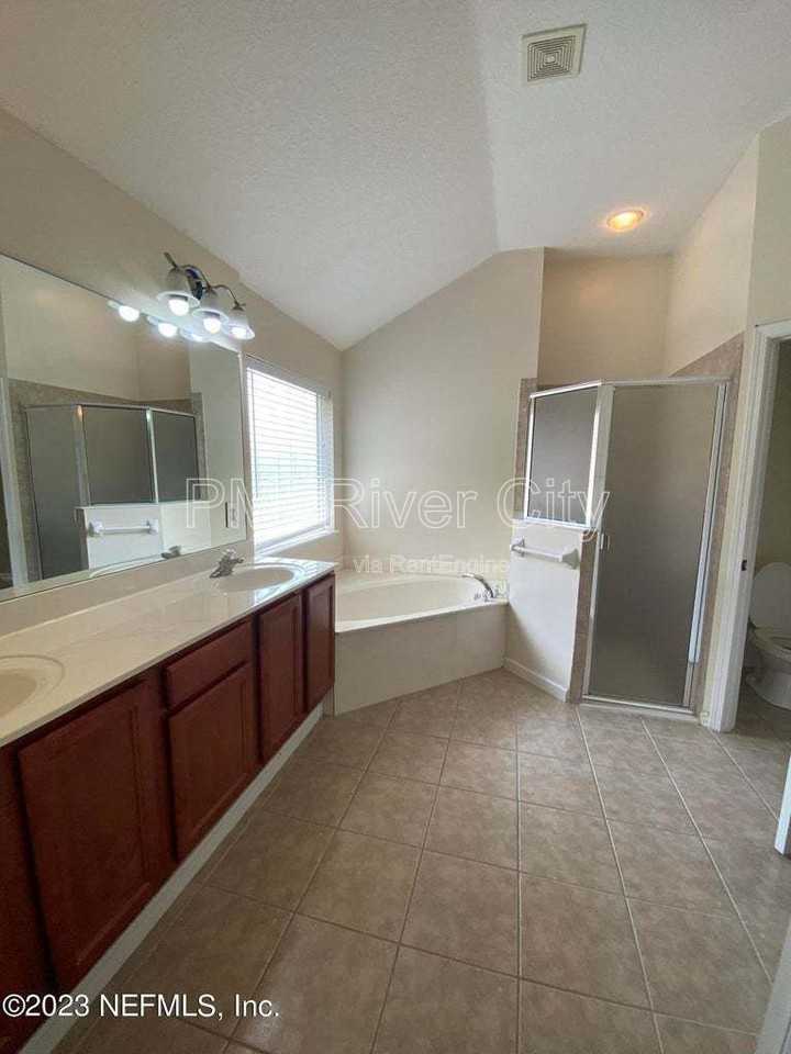 533 Alice Cove Ct - Photo 4 of 8