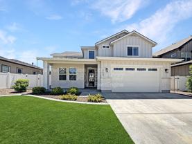 8423 W Brooks Dr - Photo 1 of 1