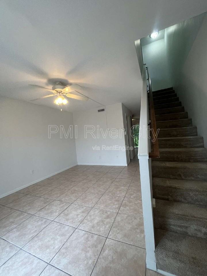 2300 Twelve Oaks Dr #F2 - Photo 3 of 19