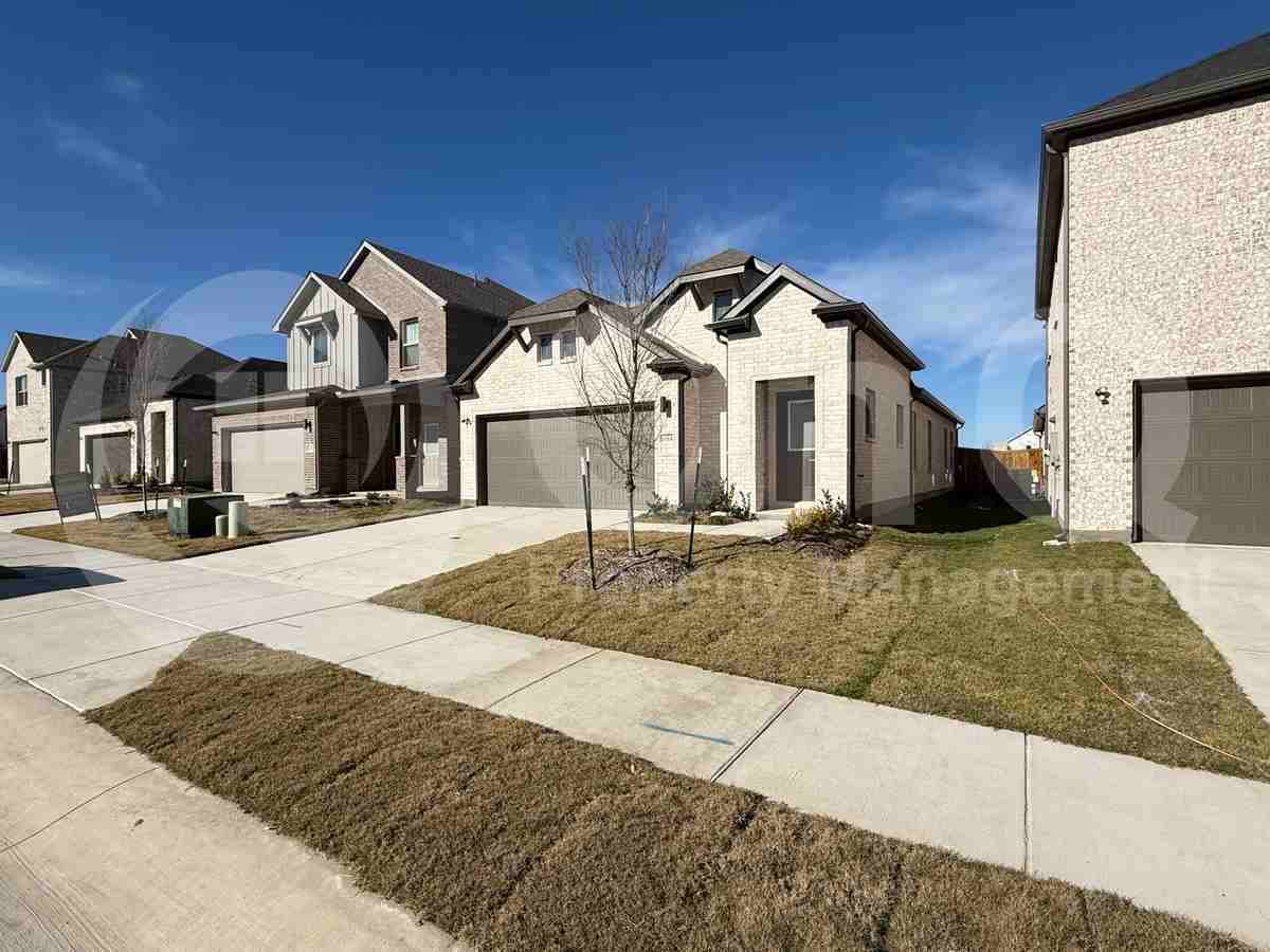 1004 Knox River Dr - Photo 2 of 30