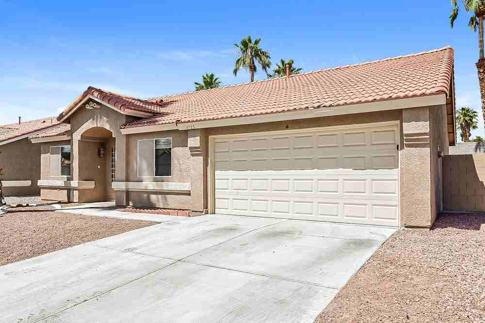 4515 Shannon Jean Ct - Photo 3 of 16