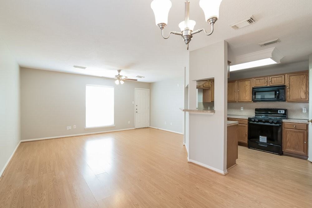 12231 Innisfall Cir - Photo 4 of 15