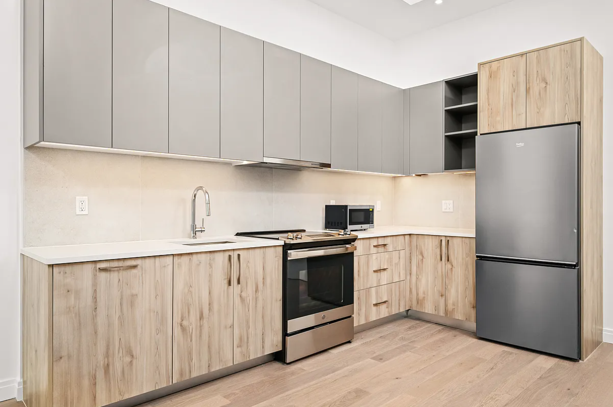 265 Lorimer Street #118 - Photo 3 of 17