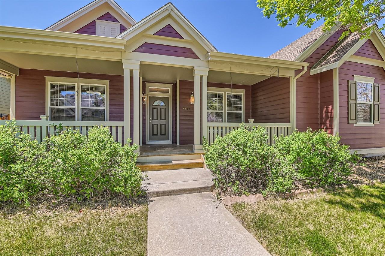 5138 Mt St Vrain Ave - Photo 2 of 23