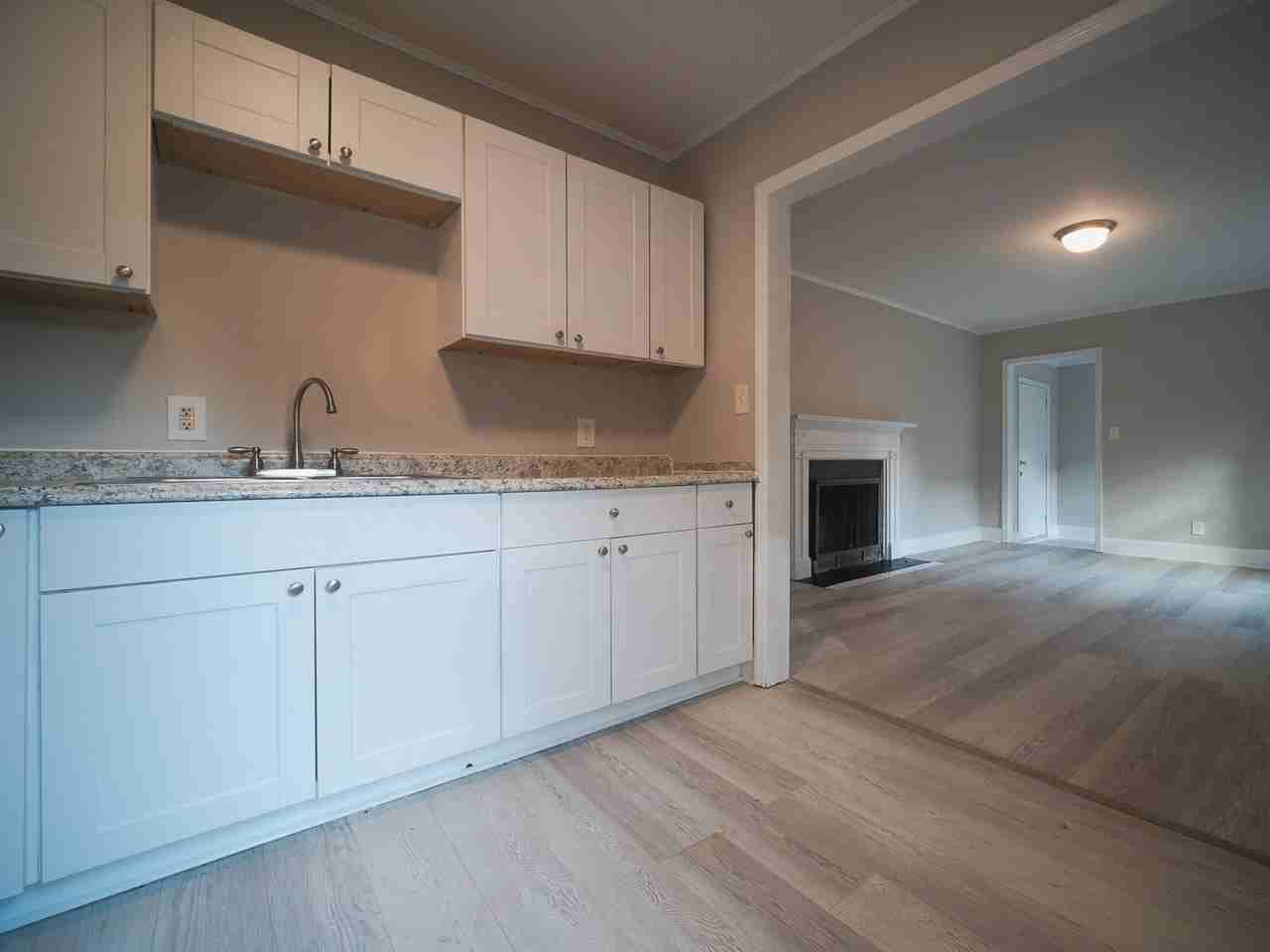 614 Ambassador St - Photo 5 of 35