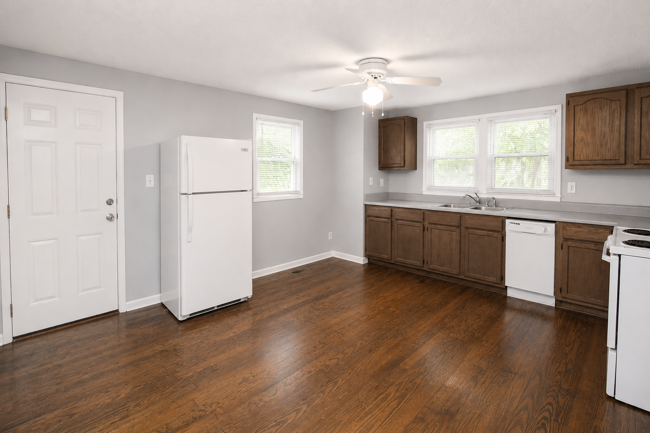 501 Franklin Blvd - Photo 6 of 26