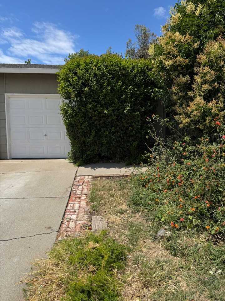 3818 Harbor St - Photo 2 of 17