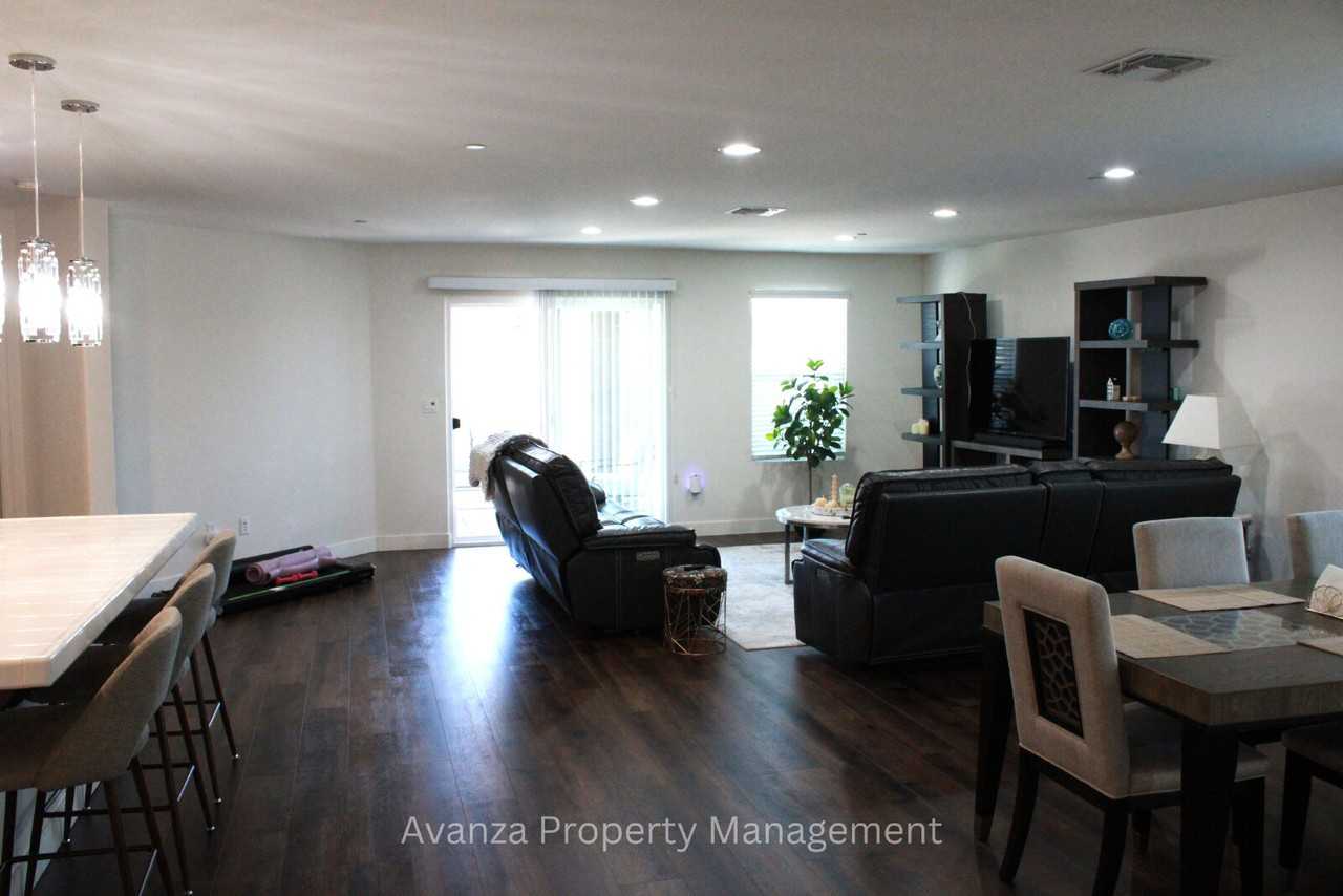 6857 E Cetti Ave - Photo 3 of 18