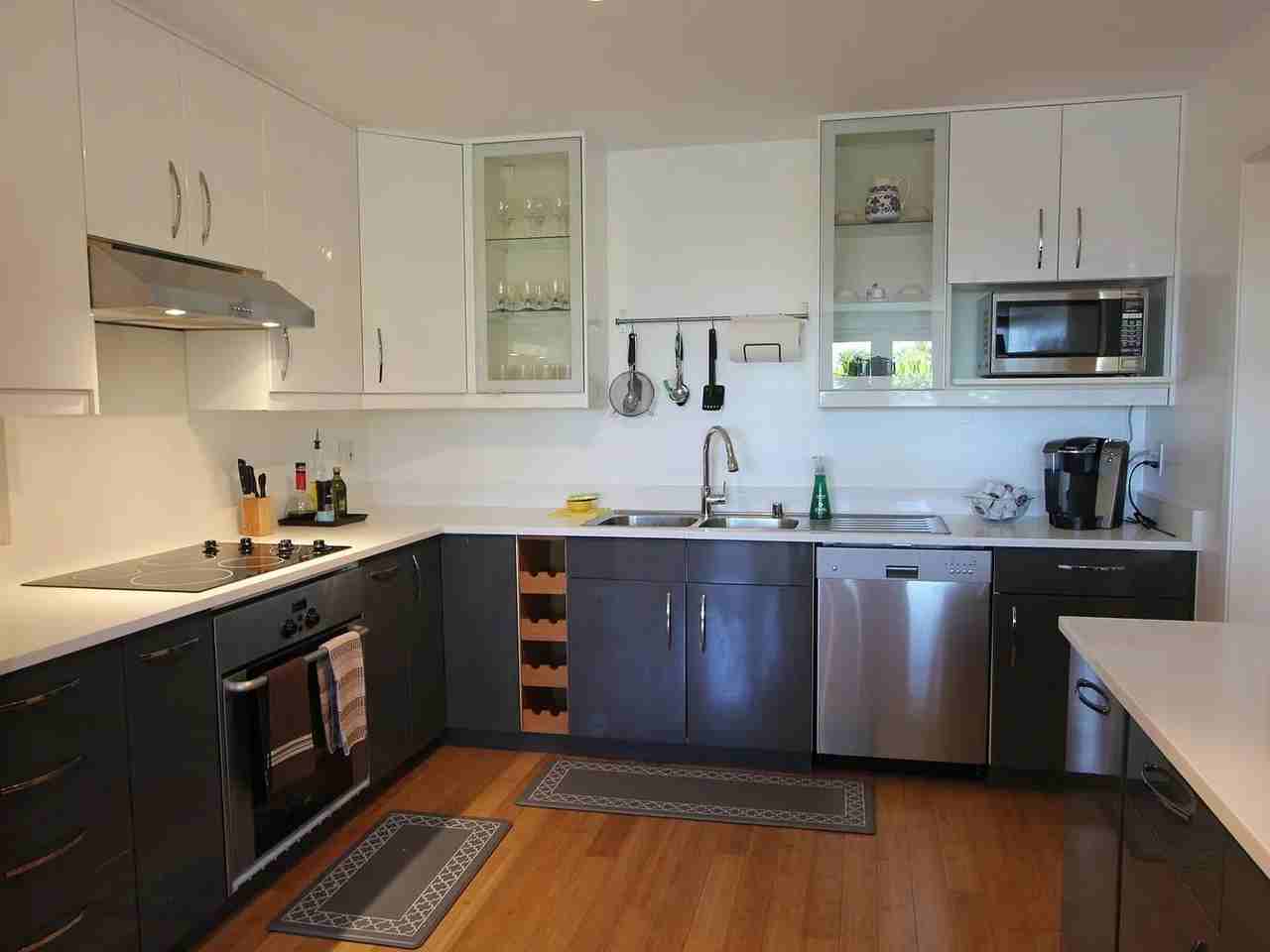 277 Randall St - Photo 6 of 12