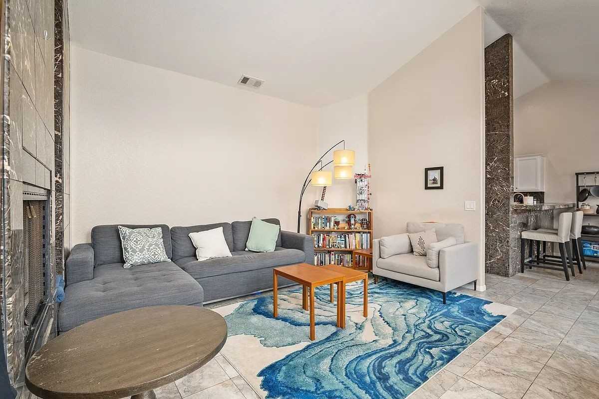3635 3rd Ave - Photo 3 of 14